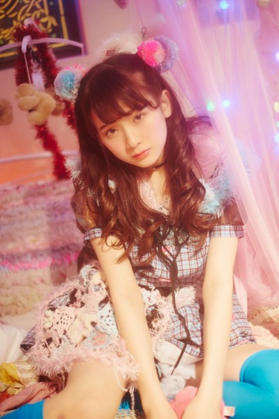 ladybaby-renge-chance-artwork-details-09-400x600